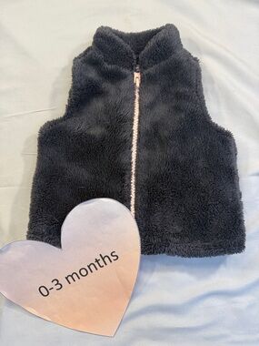 Old Navy - plush faux fur baby  vest. Size 0 to 3 months.